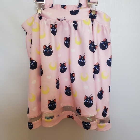 HOT TOPIC SAILOR MOON LUNA & MOONS PINK SUSPENDERS SKIRT IRIDESCENT WOMENS (XL) - Picture 3 of 15